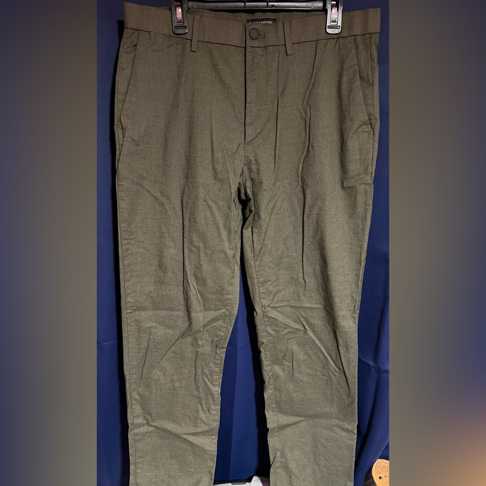 Banana Republic Men's Green Chinos